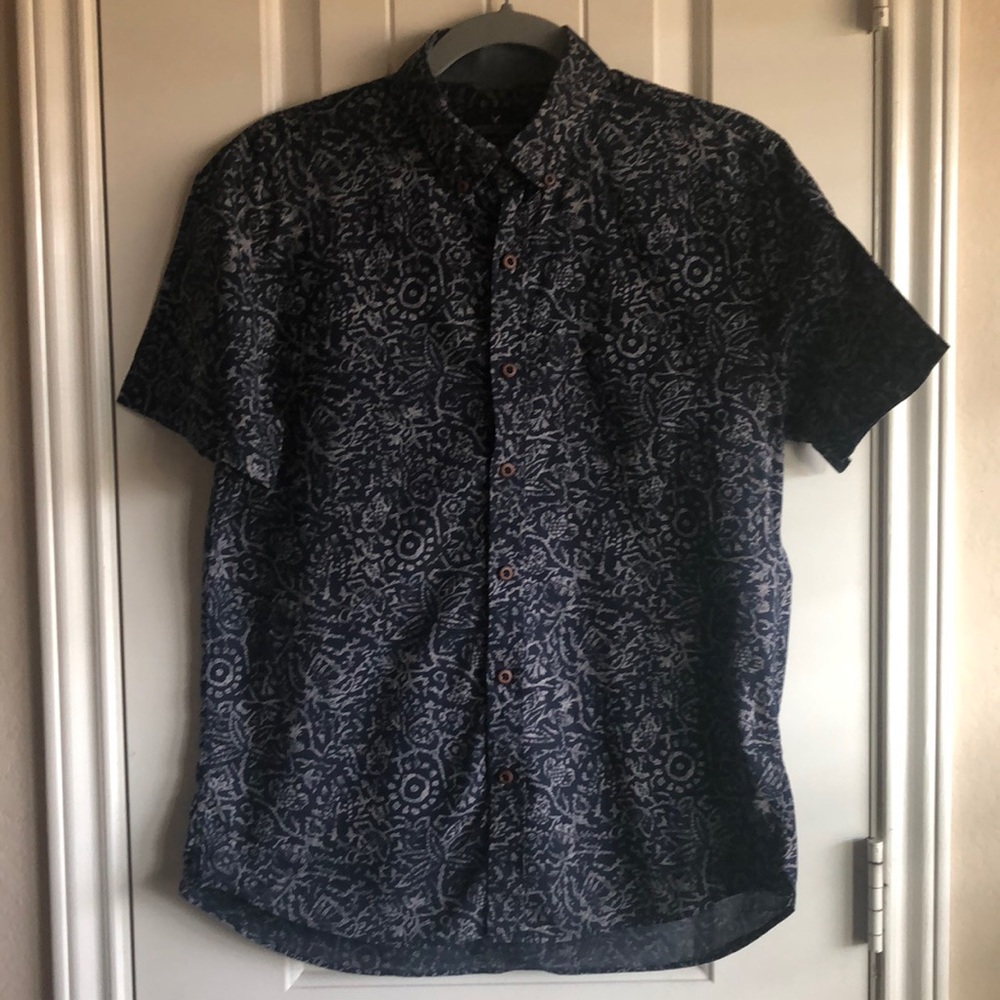 American eagle button up short sleeve